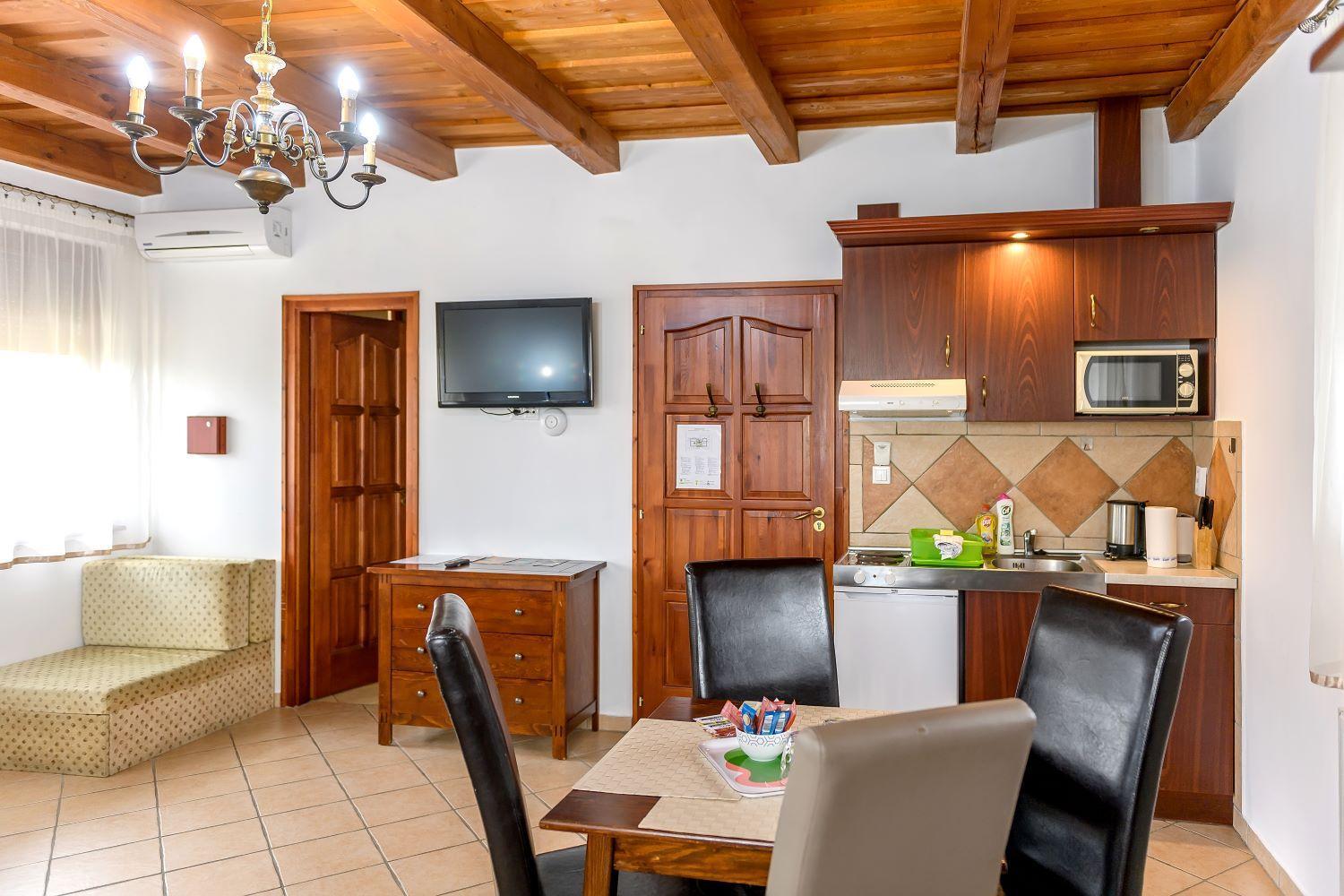 Cherry Apartmanhaz Sarvar Exterior photo